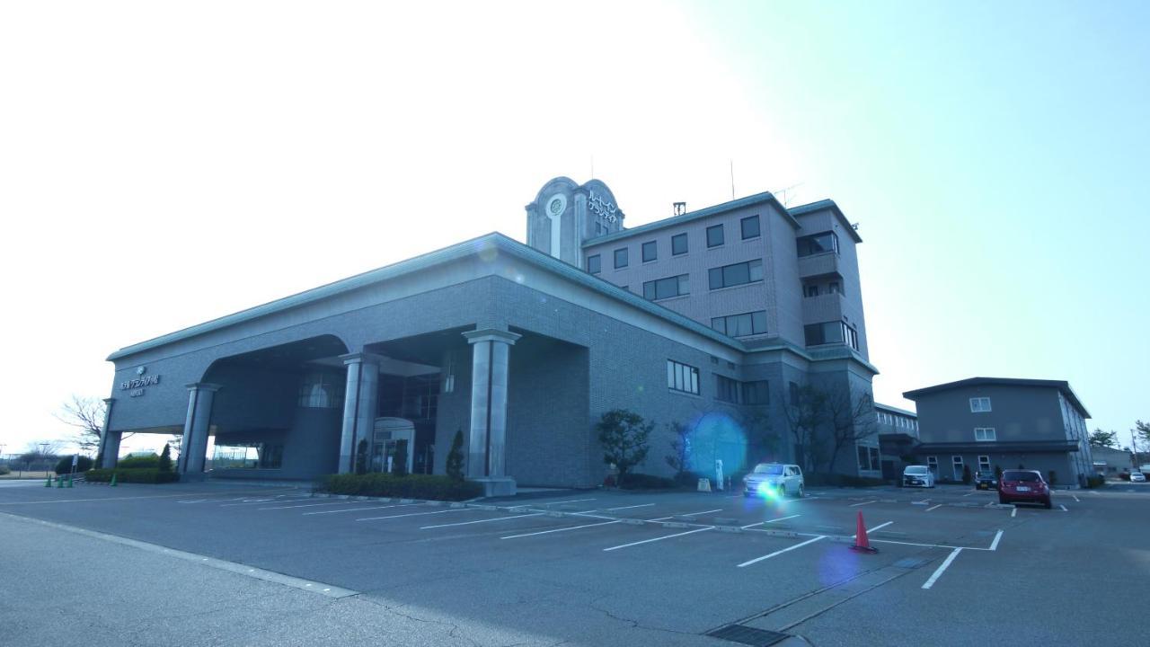 Route Inn Grantia Komatsu Airport Bagian luar foto